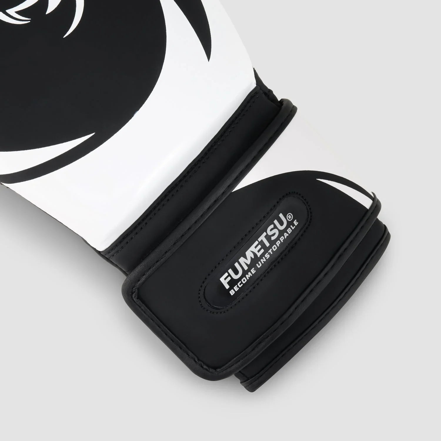 Fumetsu Ghost S3 Boxing Gloves - Black & White - Muay Thailand