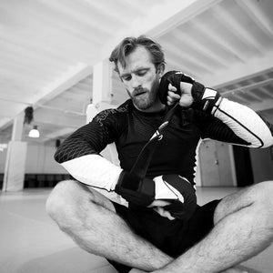 Fumetsu MMA Sparring Gloves - S3 Ghost Black & White - Muay Thailand