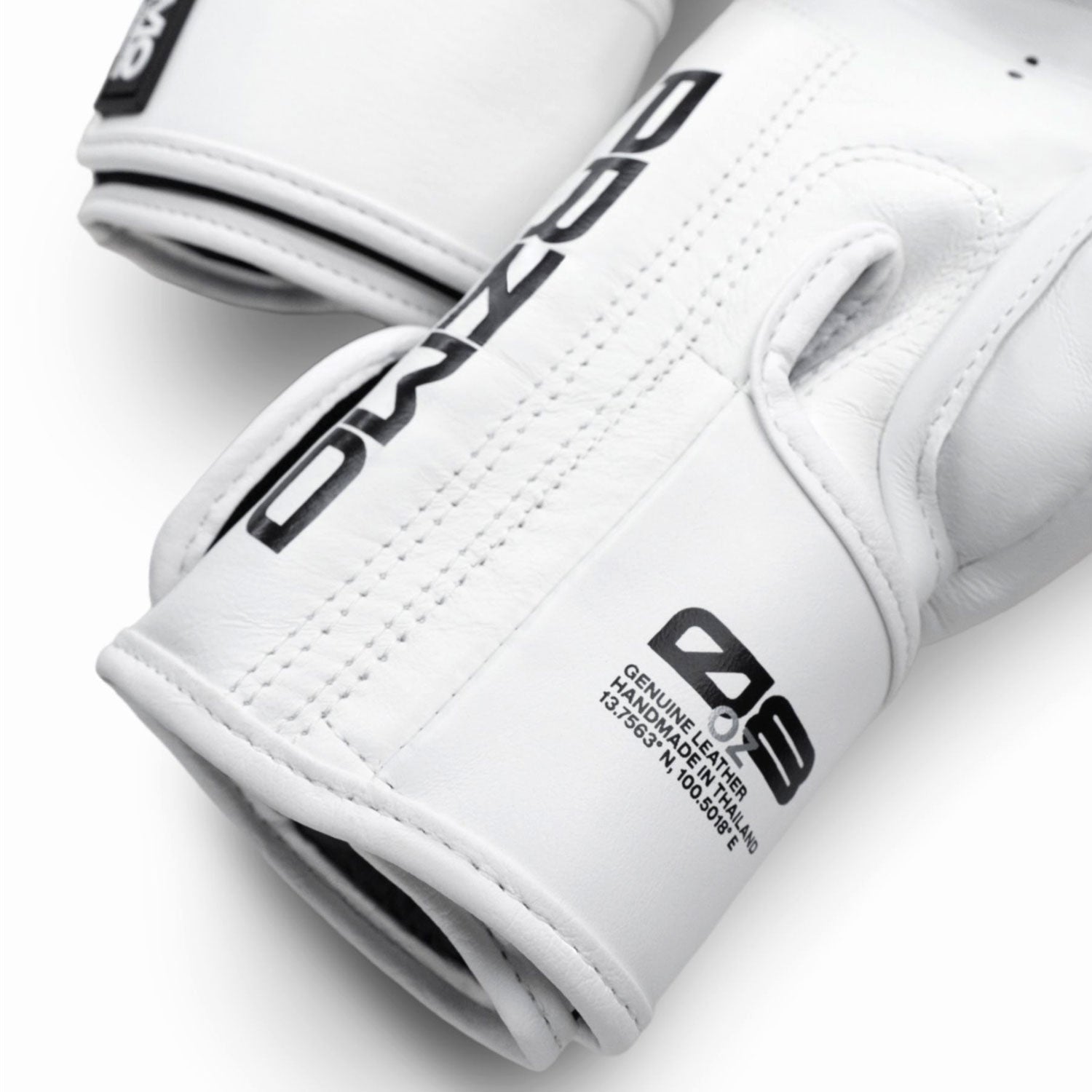 Primo Mamba Boxing Gloves - White
